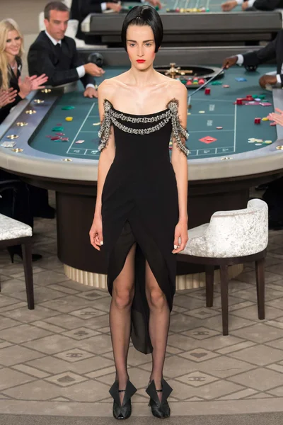 Look 61